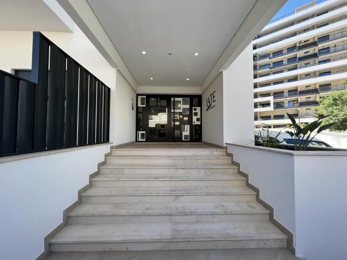 Apartment Da Rocha Modern By Homing